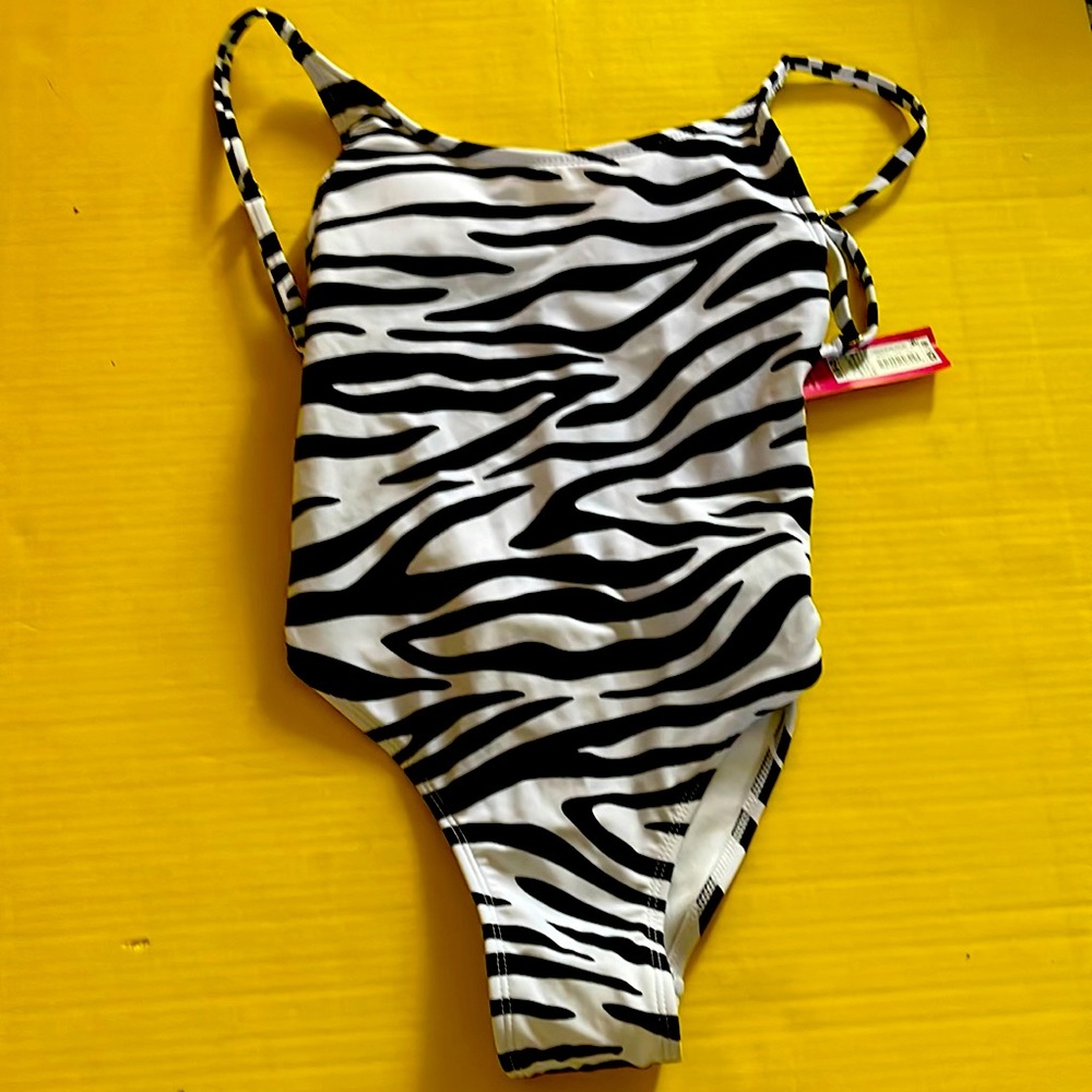 Womens size small 0-2 xhilaration bathing suit